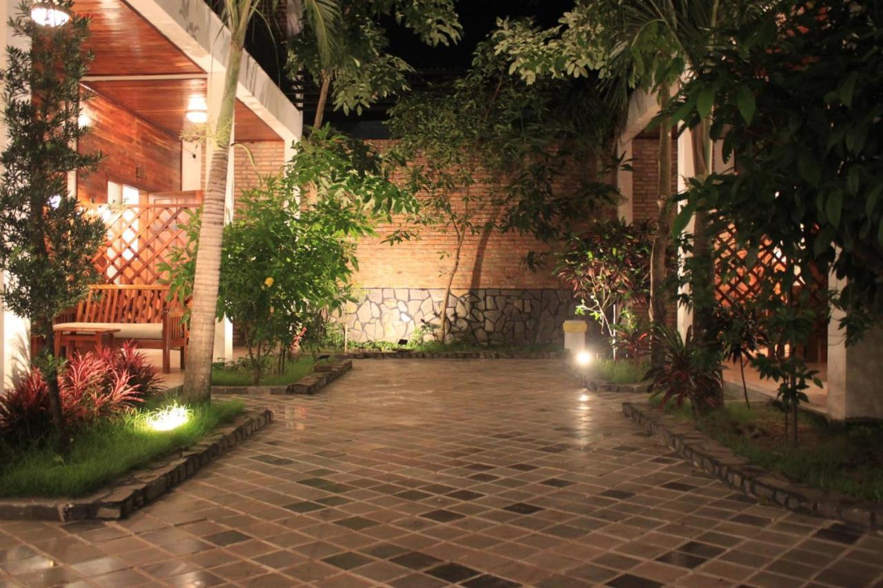 Ambedo Hotel Phu Quoc Buitenkant foto